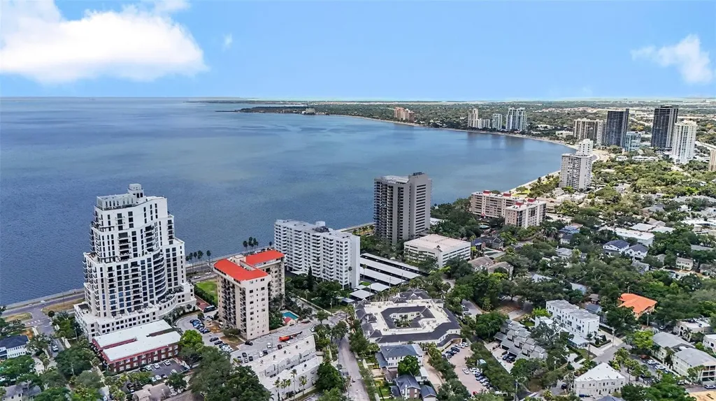 2109 Bayshore Boulevard Tampa FL 33606