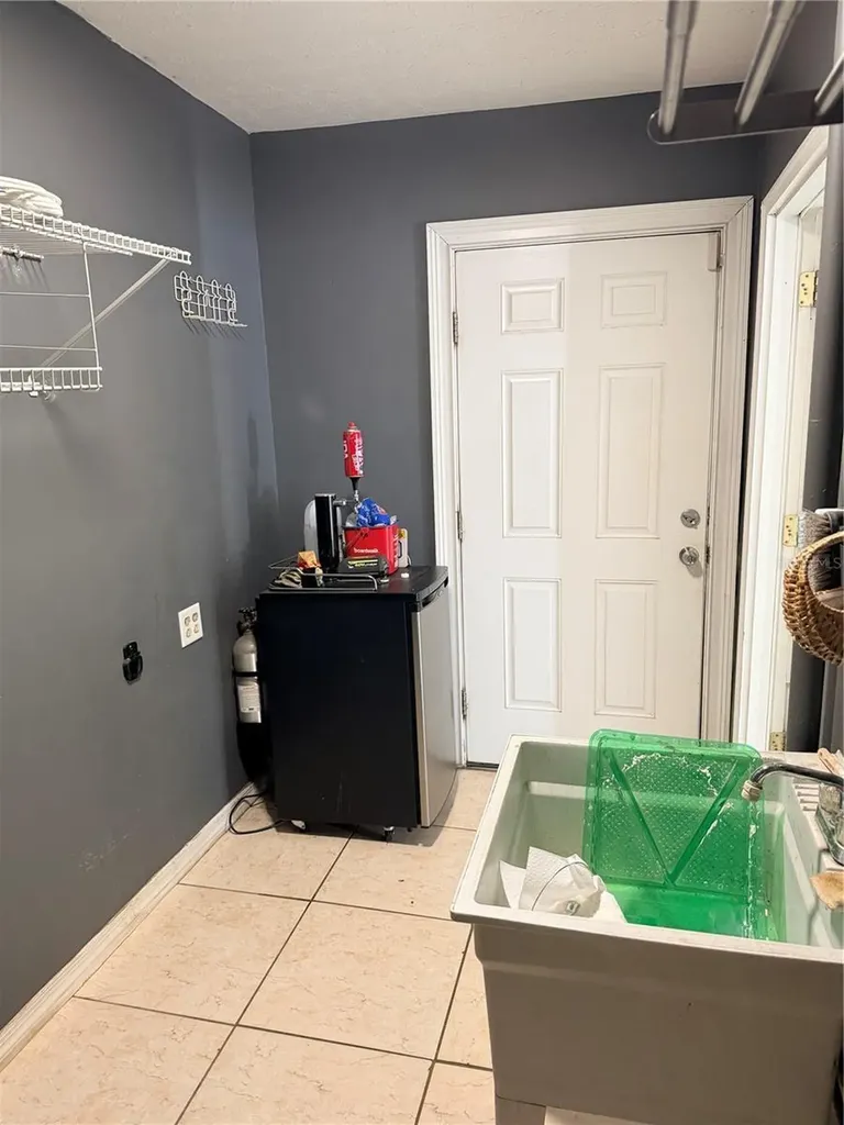 702 W Peninsular Street Tampa FL 33603