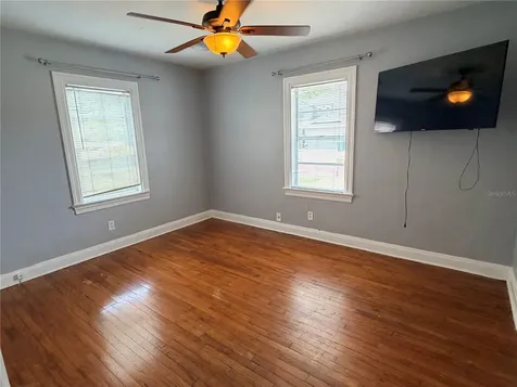 702 W Peninsular Street Tampa FL 33603