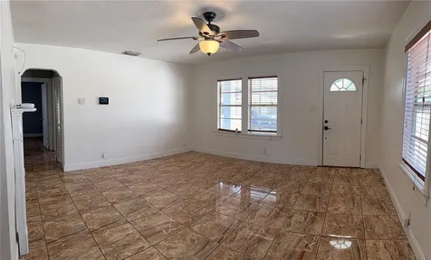 702 W Peninsular Street Tampa FL 33603