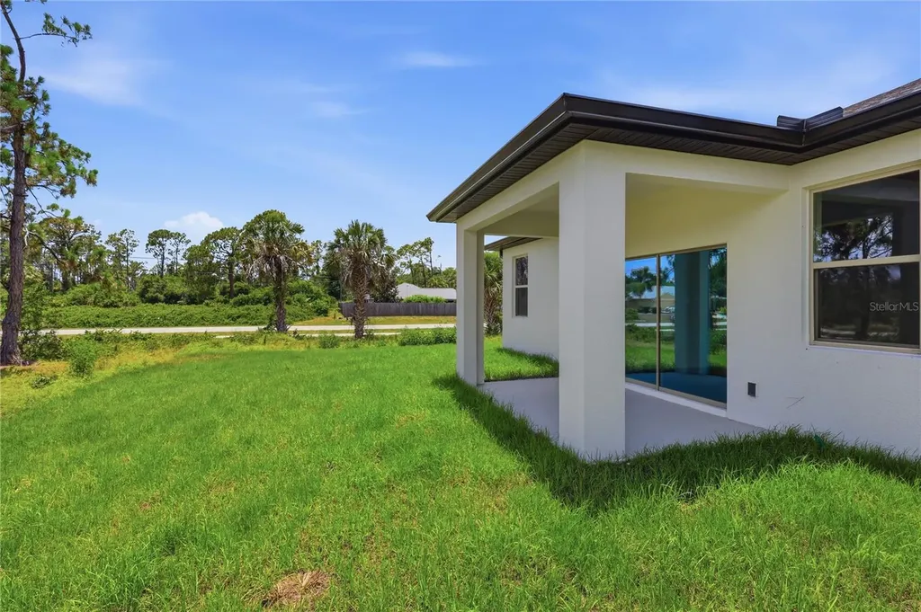 1028 Connie Street North Port FL 34288