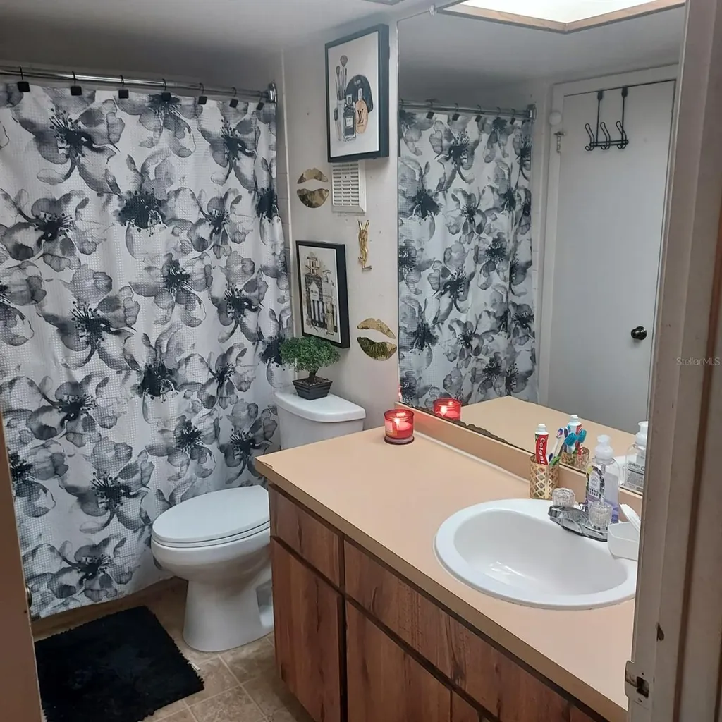 4927 Puritan Circle Tampa FL 33617