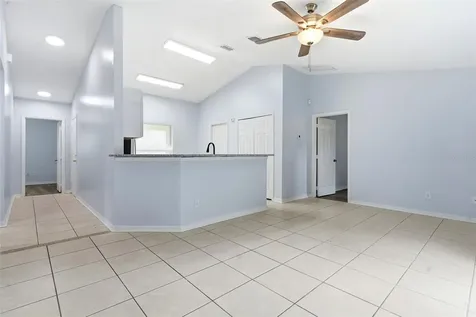 206 N Hawthorne Avenue Apopka FL 32703