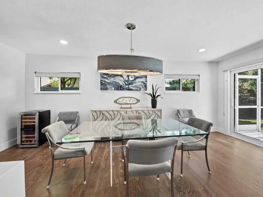 622 Tropical Circle Sarasota FL 34242
