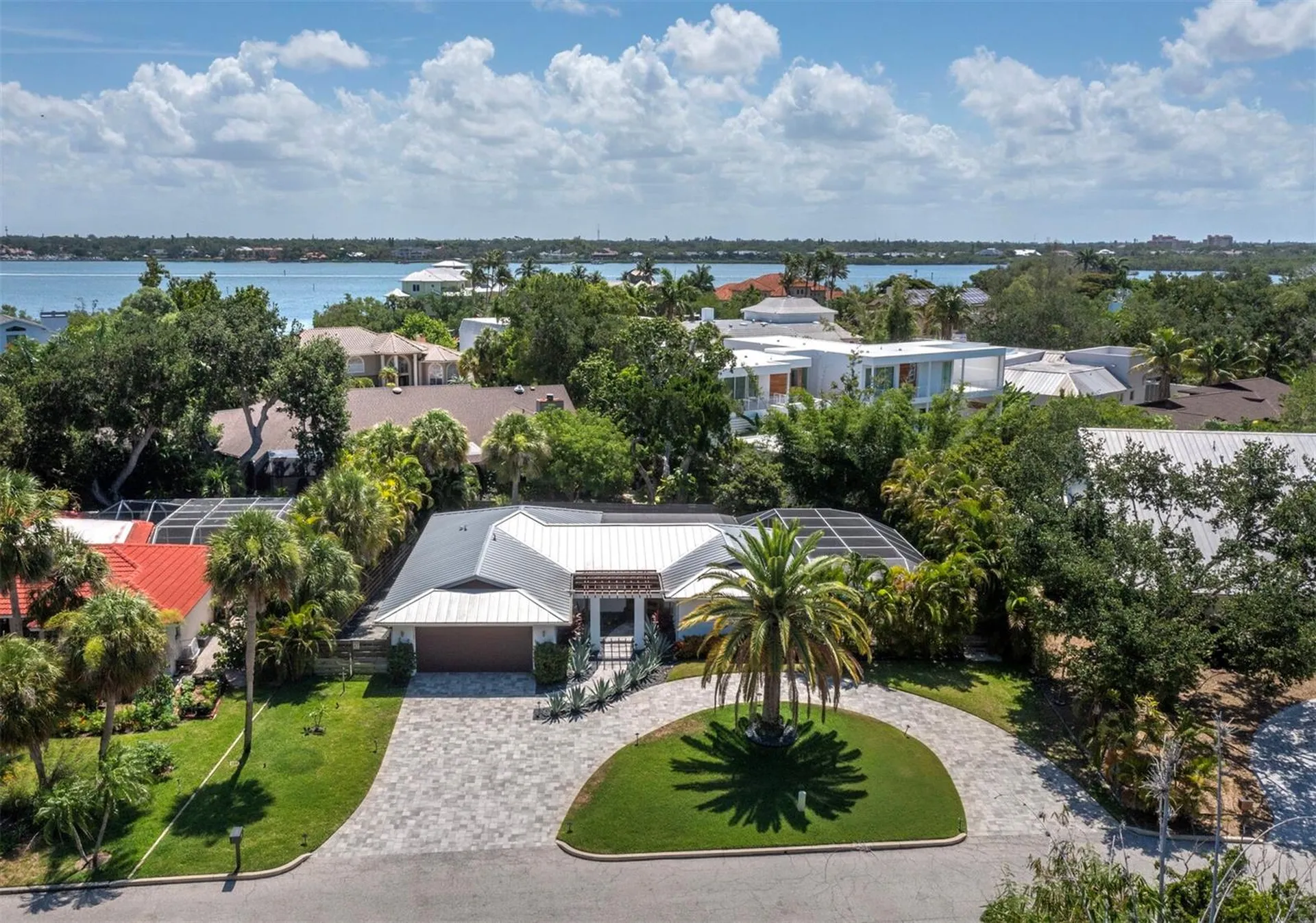 622 Tropical Circle Sarasota FL 34242
