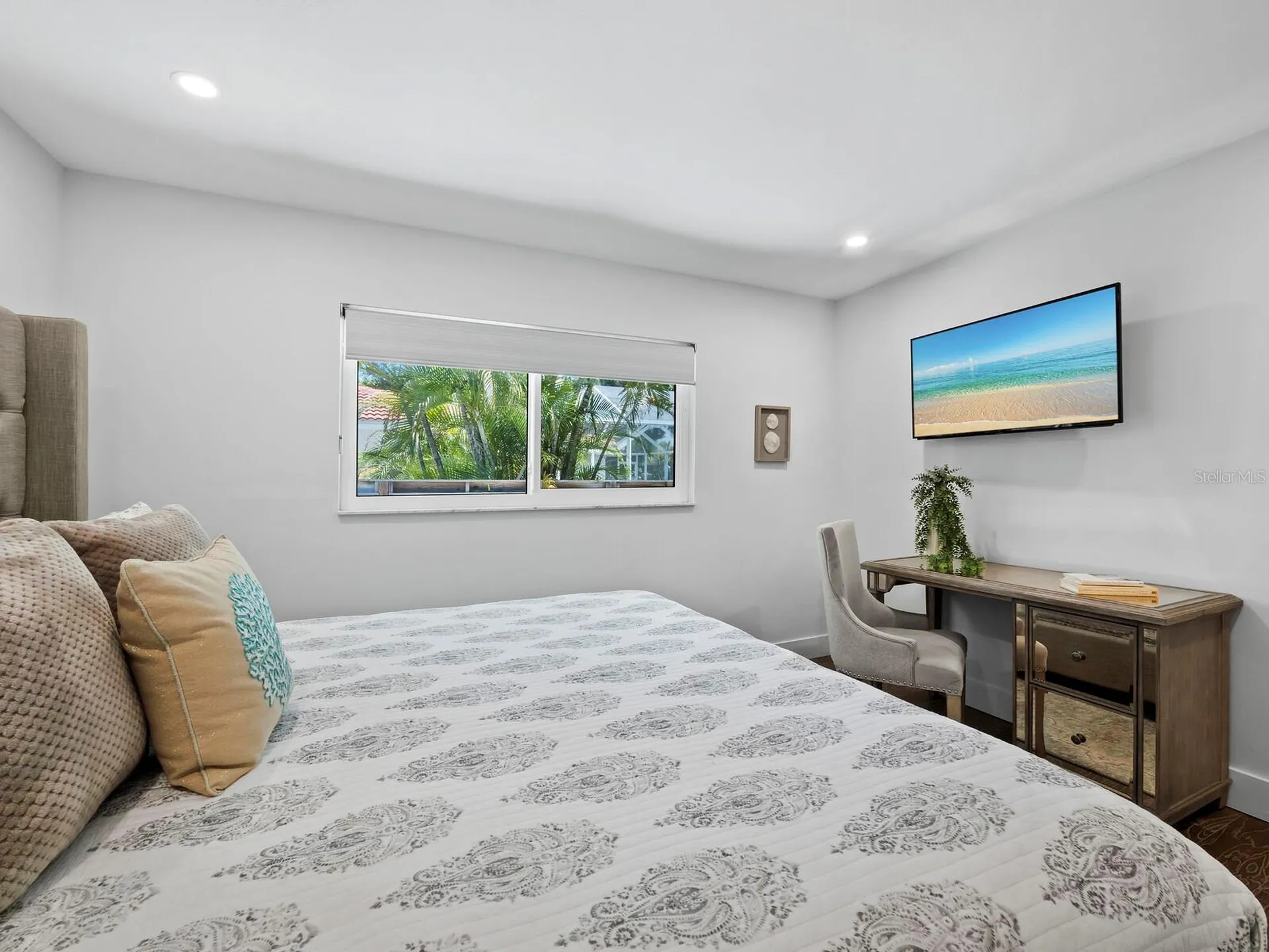 622 Tropical Circle Sarasota FL 34242
