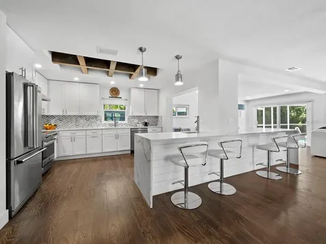 622 Tropical Circle Sarasota FL 34242