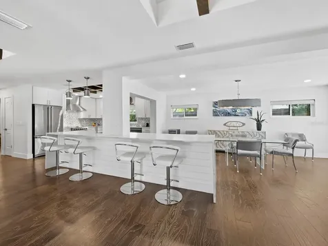 622 Tropical Circle Sarasota FL 34242