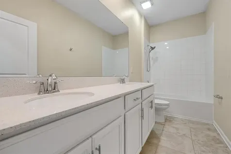 1383 Shinnecock Hills Drive Davenport FL 33896