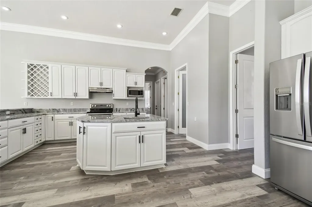 6644 Country Club Road Wesley Chapel FL 33544