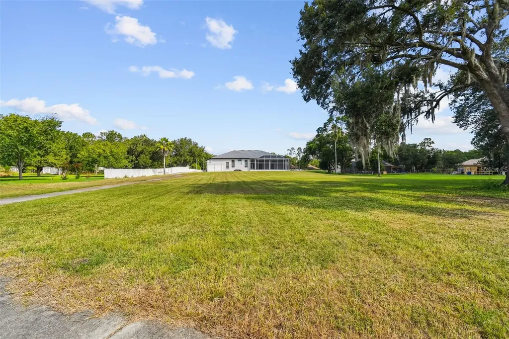 6644 Country Club Road Wesley Chapel FL 33544