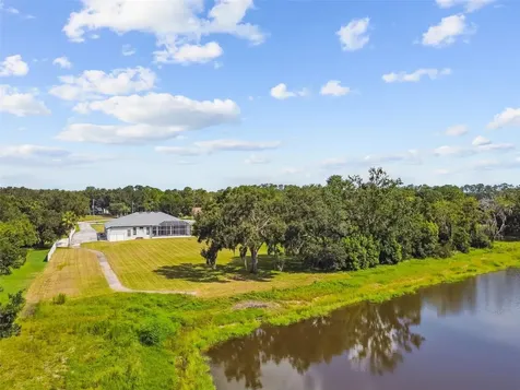 6644 Country Club Road Wesley Chapel FL 33544