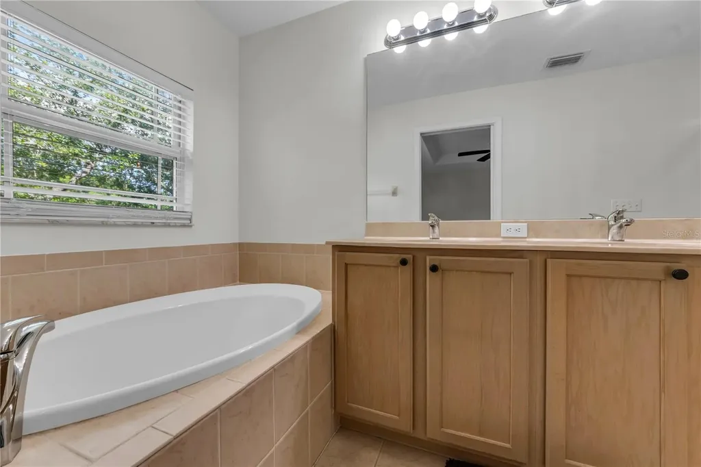 1421 Ridge Terrace Tarpon Springs FL 34689