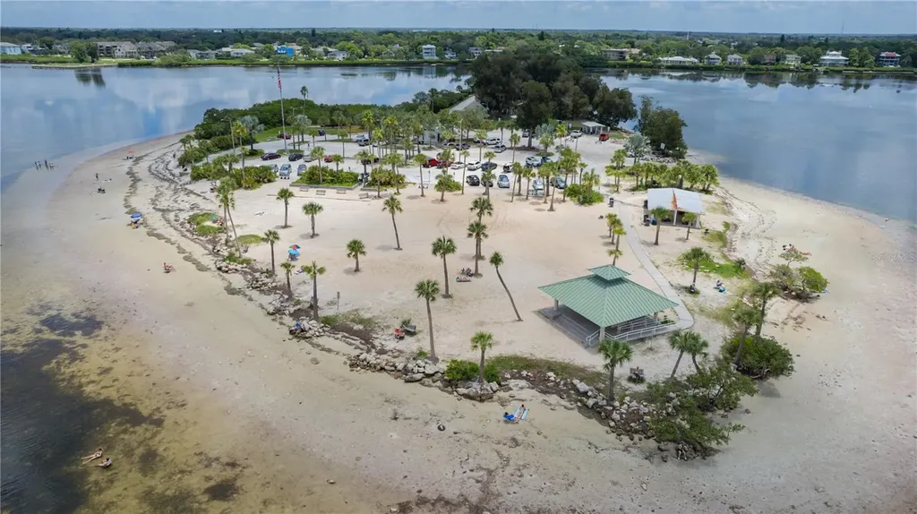 1421 Ridge Terrace Tarpon Springs FL 34689