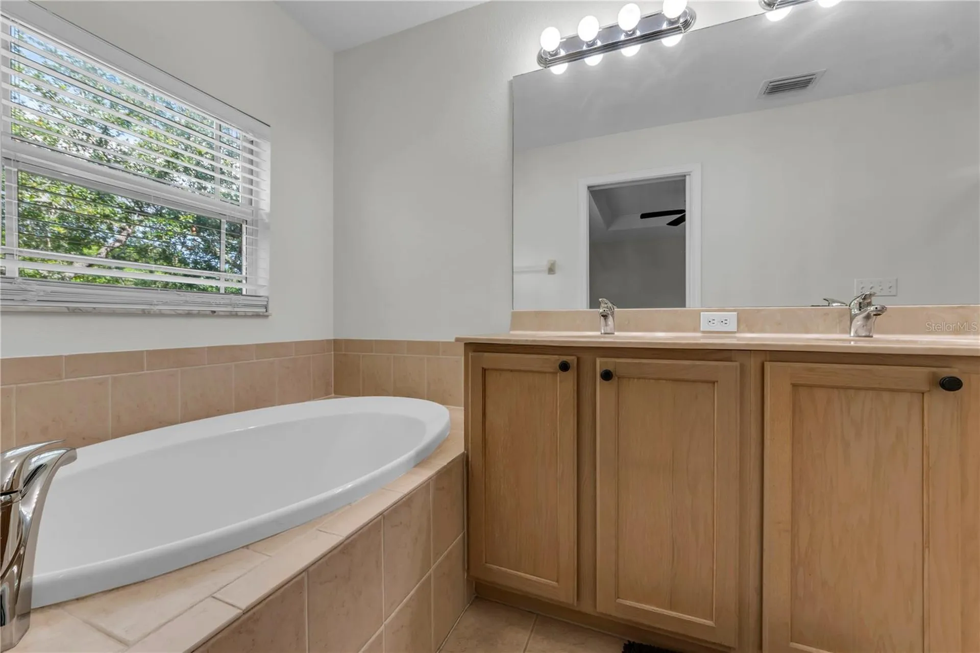 1421 Ridge Terrace Tarpon Springs FL 34689