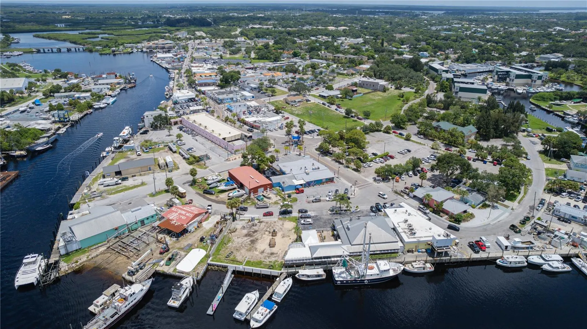 1421 Ridge Terrace Tarpon Springs FL 34689