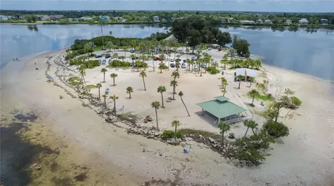 1421 Ridge Terrace Tarpon Springs FL 34689