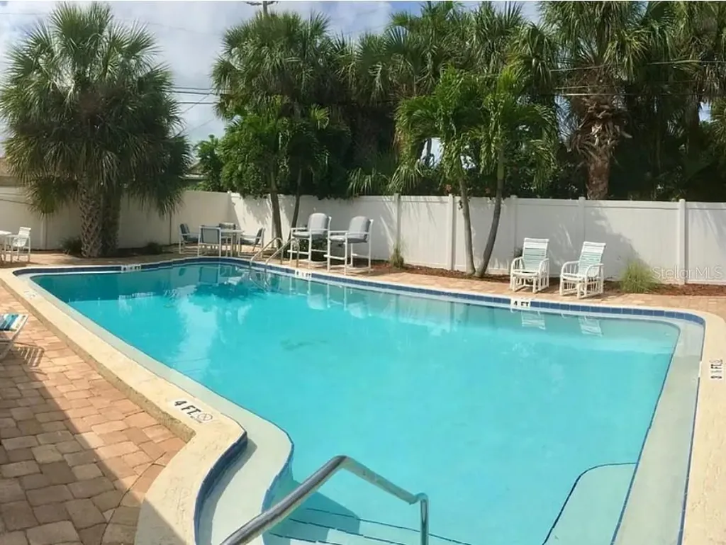 St Petersburg FL 33706
