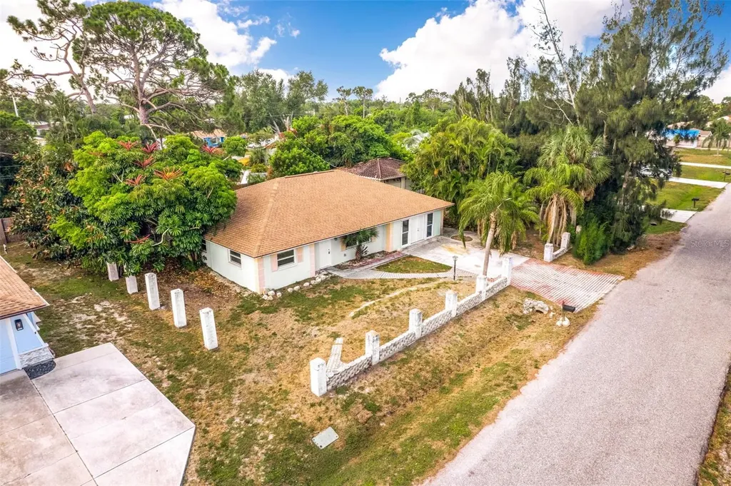 887 Leeward Road Venice FL 34293