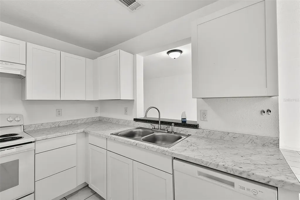 887 Leeward Road Venice FL 34293