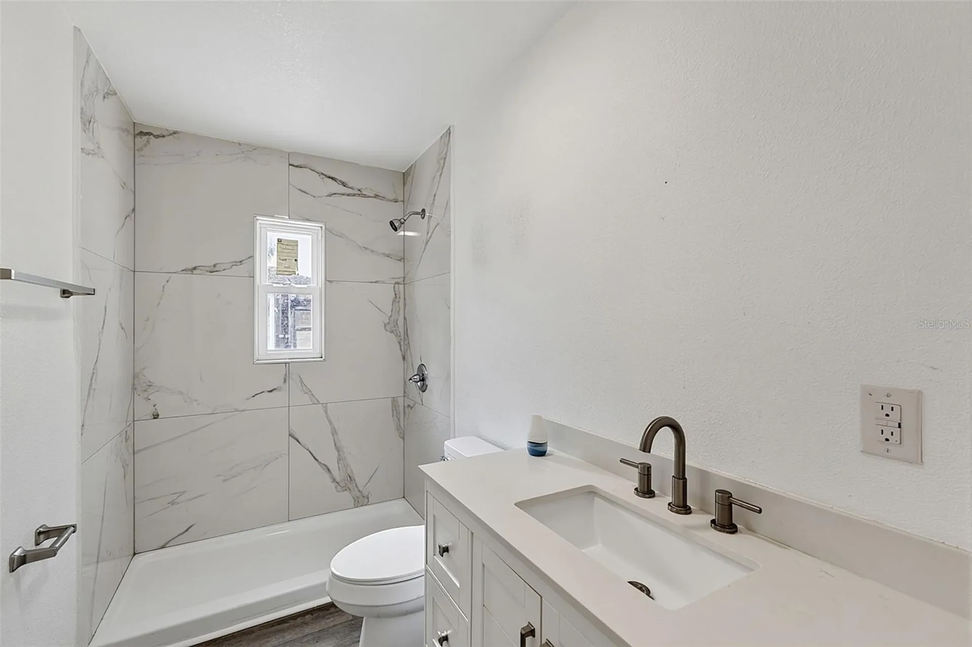 887 Leeward Road Venice FL 34293