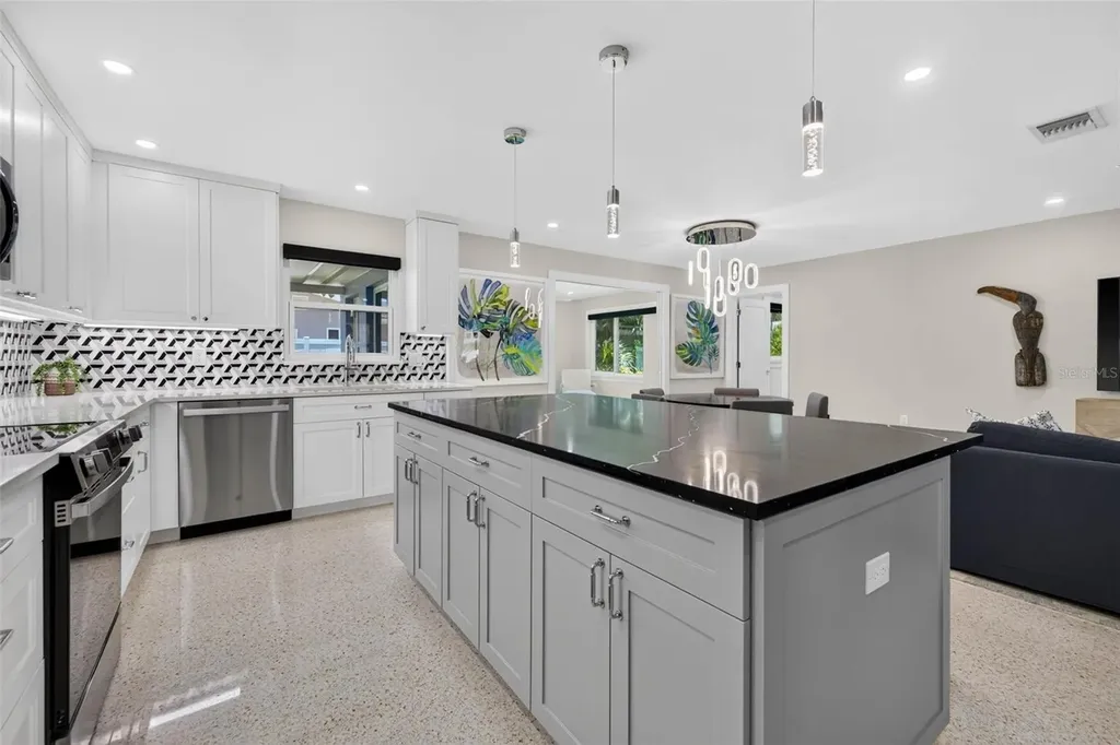 819 59th Avenue St Pete Beach FL 33706