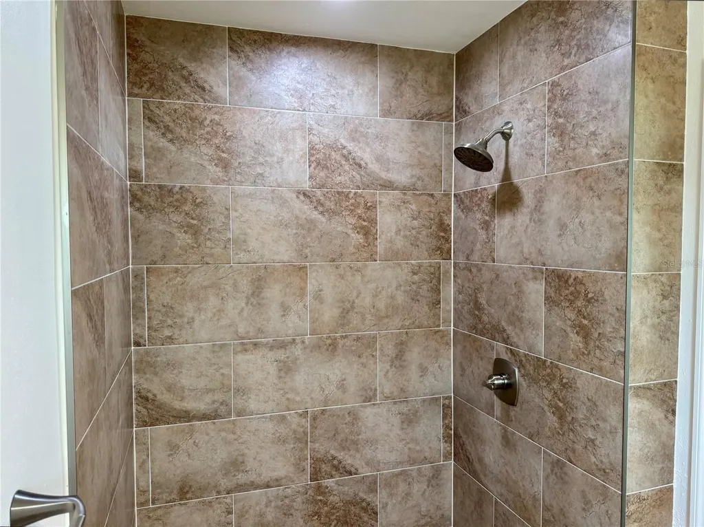 902 Oakwood Drive Largo FL 33770