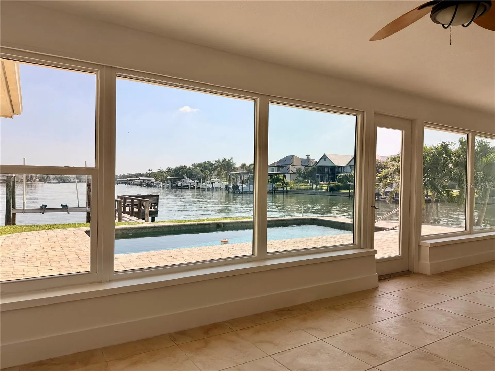902 Oakwood Drive Largo FL 33770