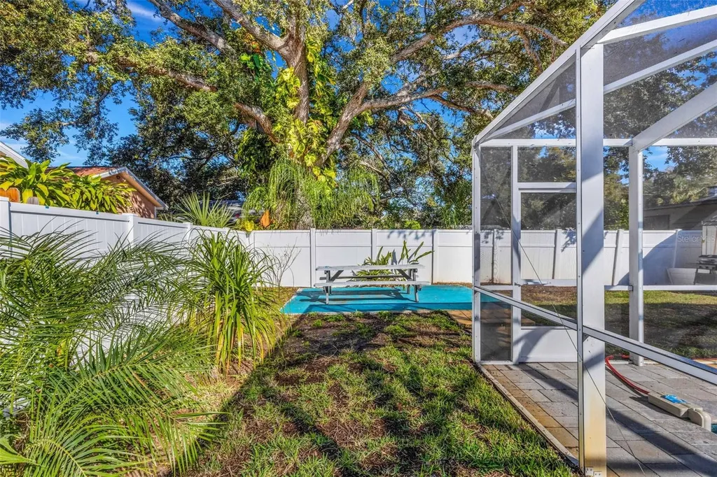 1600 Loretta Avenue NW Largo FL 33770