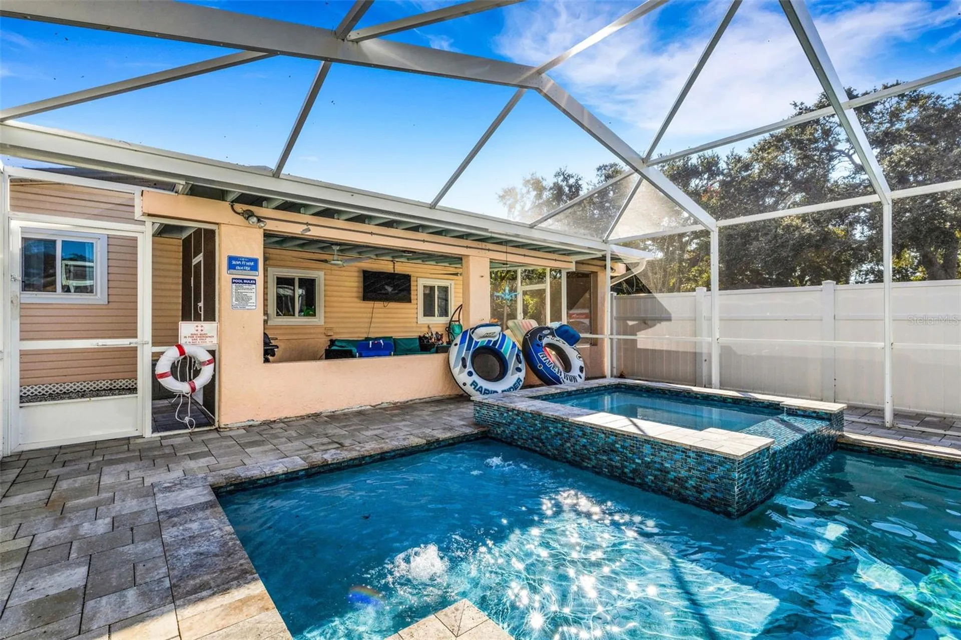 1600 Loretta Avenue NW Largo FL 33770