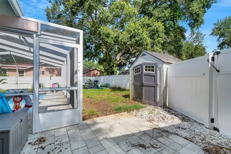 1600 Loretta Avenue NW Largo FL 33770