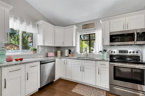 1600 Loretta Avenue NW Largo FL 33770