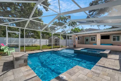 1600 Loretta Avenue NW Largo FL 33770