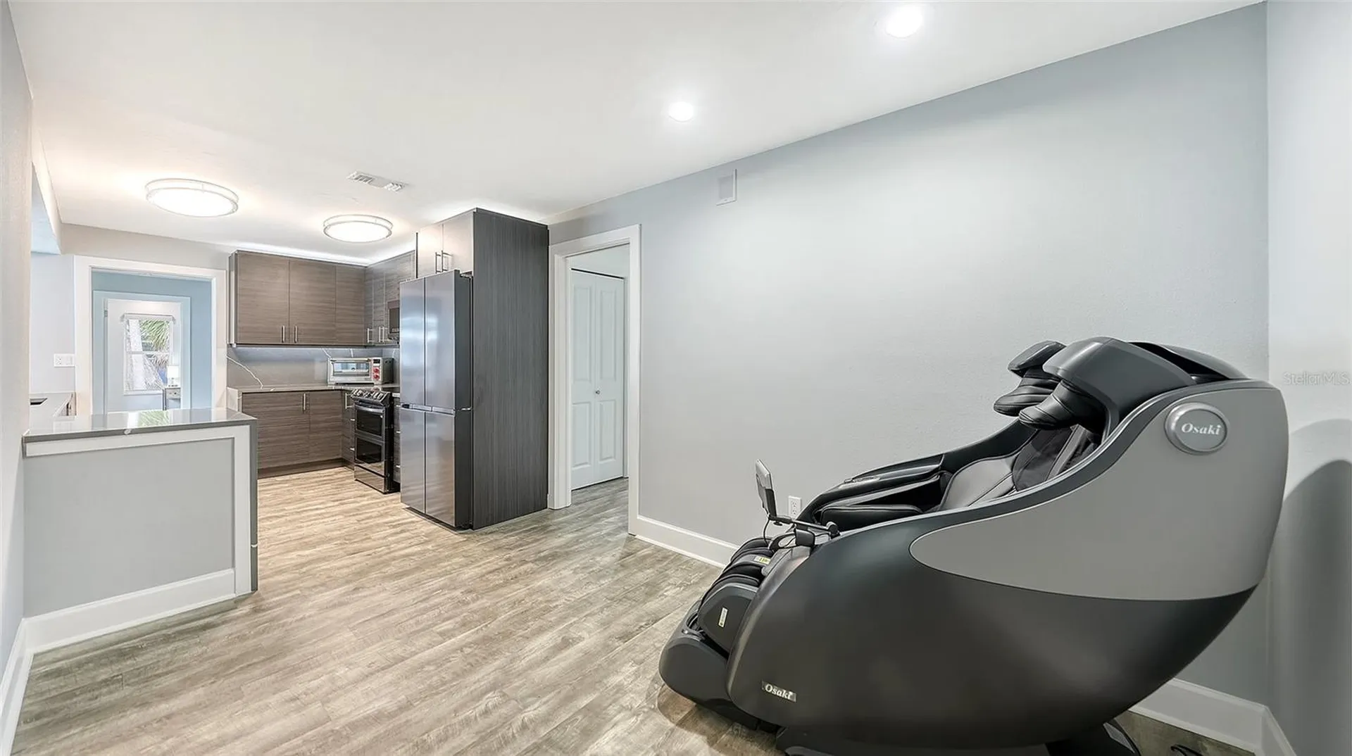 2828 Suncrest Drive Sarasota FL 34239