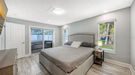 2828 Suncrest Drive Sarasota FL 34239