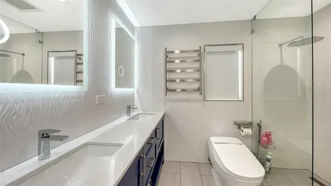2828 Suncrest Drive Sarasota FL 34239