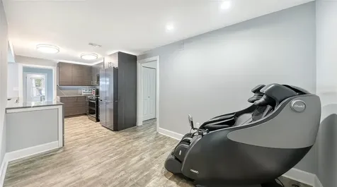 2828 Suncrest Drive Sarasota FL 34239