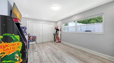 2828 Suncrest Drive Sarasota FL 34239