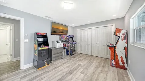 2828 Suncrest Drive Sarasota FL 34239
