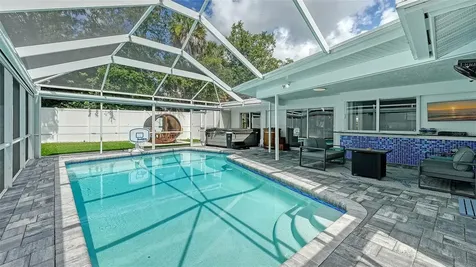 2828 Suncrest Drive Sarasota FL 34239