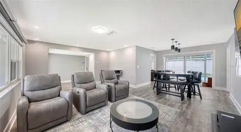 2828 Suncrest Drive Sarasota FL 34239
