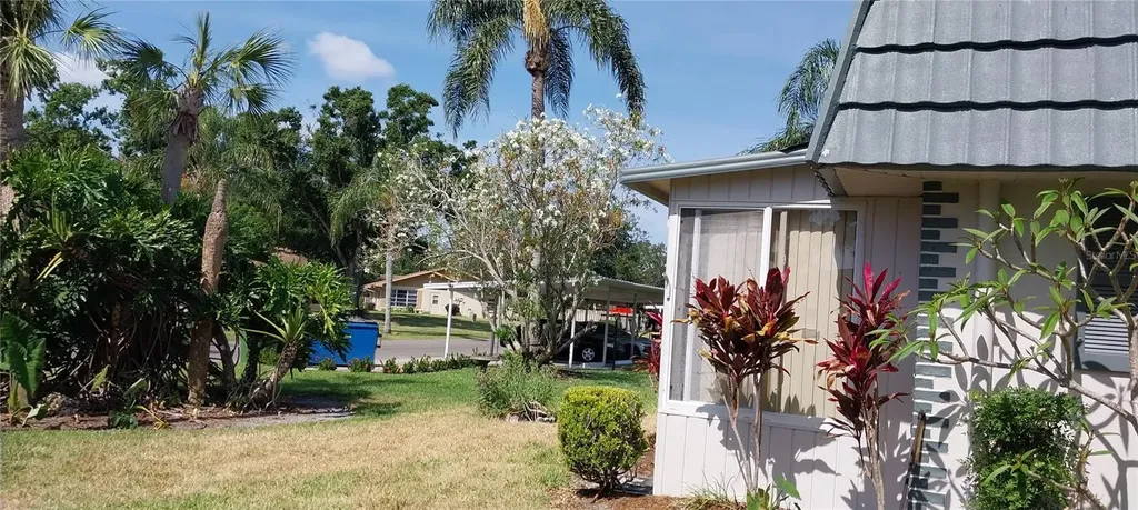 1811 Bedford Lane Sun City Center FL 33573