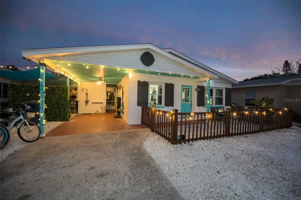 305 15th Avenue Indian Rocks Beach FL 33785
