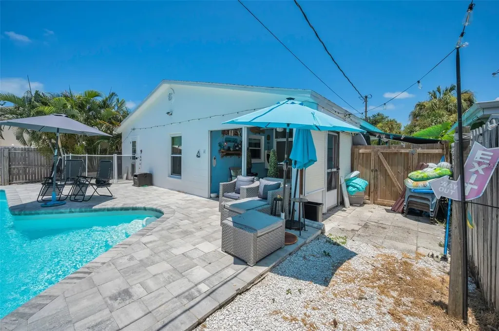 305 15th Avenue Indian Rocks Beach FL 33785