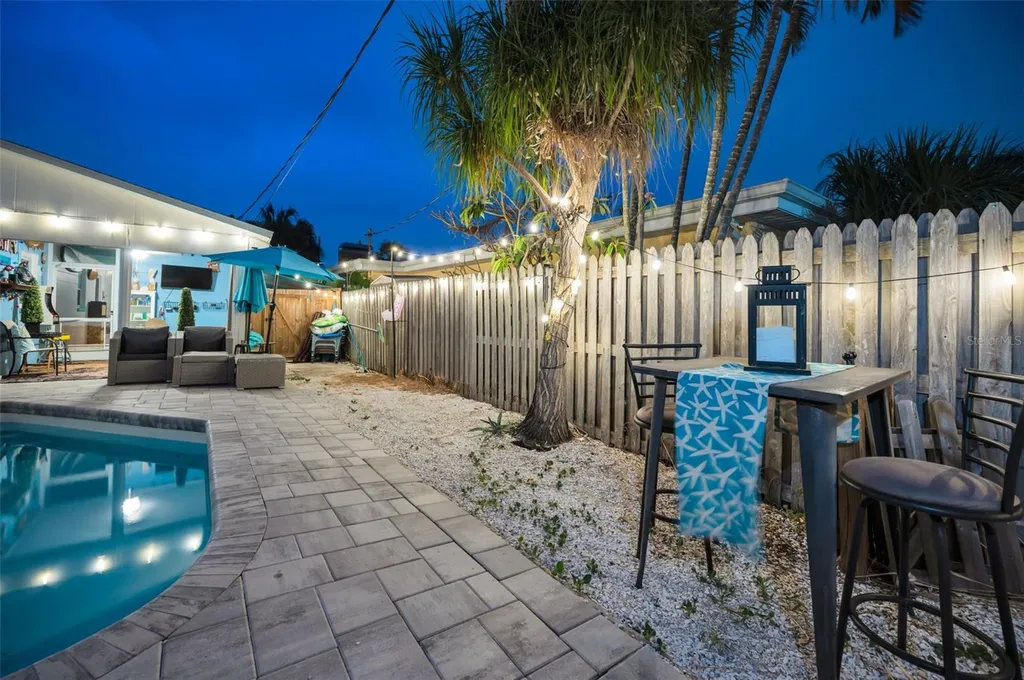 305 15th Avenue Indian Rocks Beach FL 33785