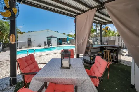 305 15th Avenue Indian Rocks Beach FL 33785