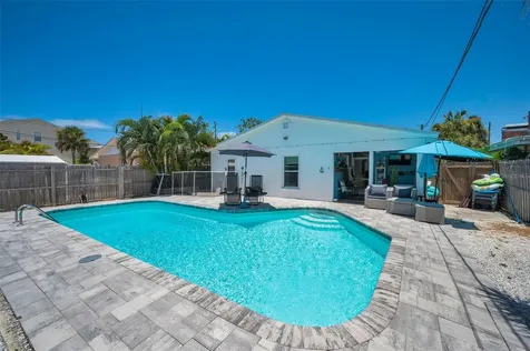 305 15th Avenue Indian Rocks Beach FL 33785