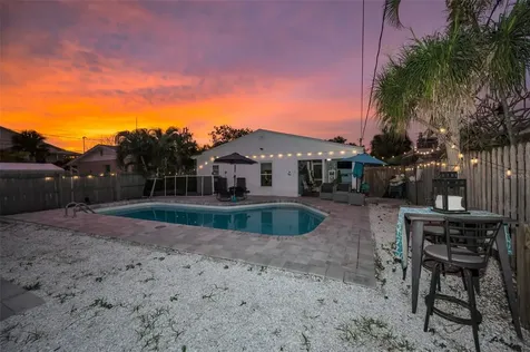 305 15th Avenue Indian Rocks Beach FL 33785