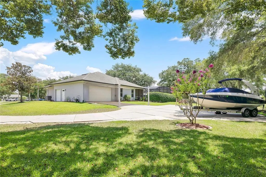 4500 Lake Ashley Drive Mount Dora FL 32757