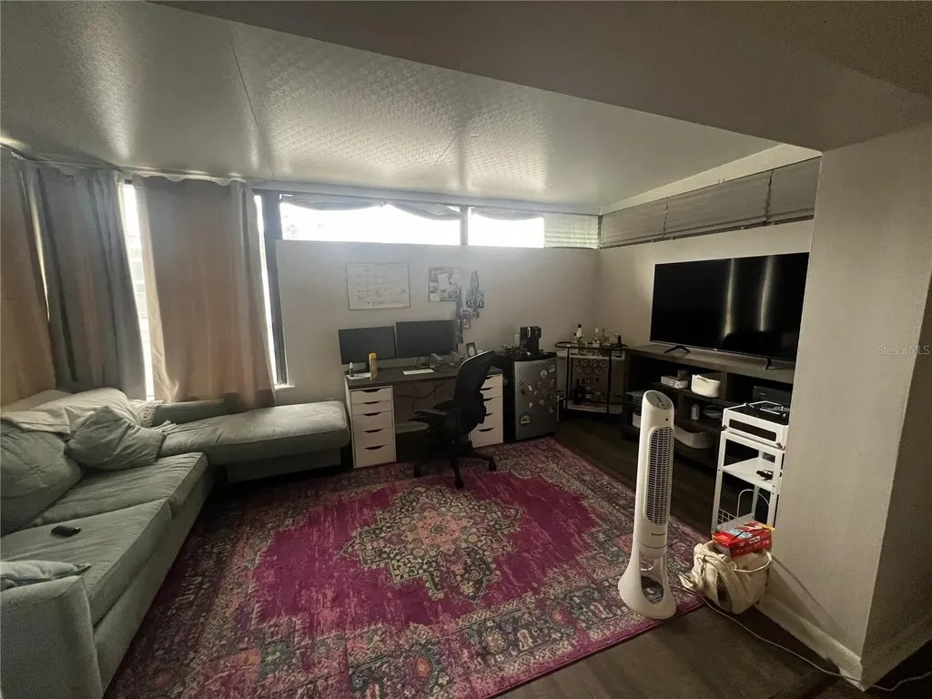14405 Burgundy Square Tampa FL 33613